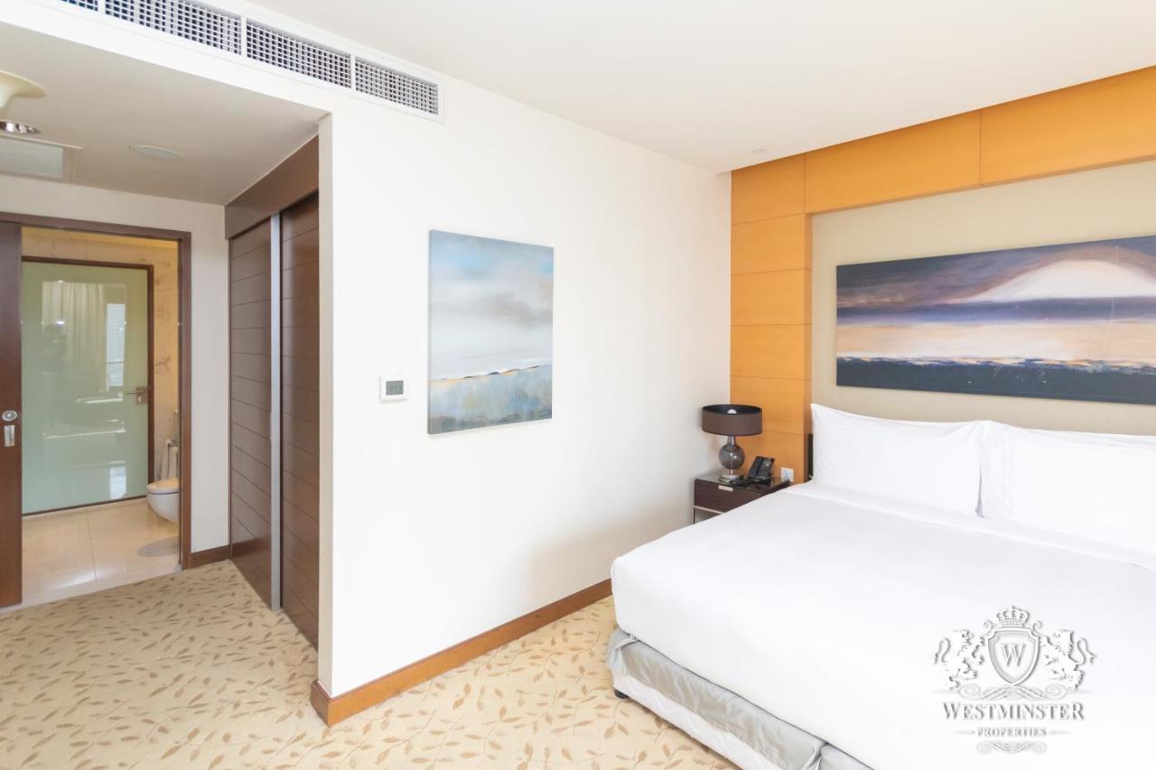Westminster Dubai Mall Extérieur photo A bedroom at the hotel