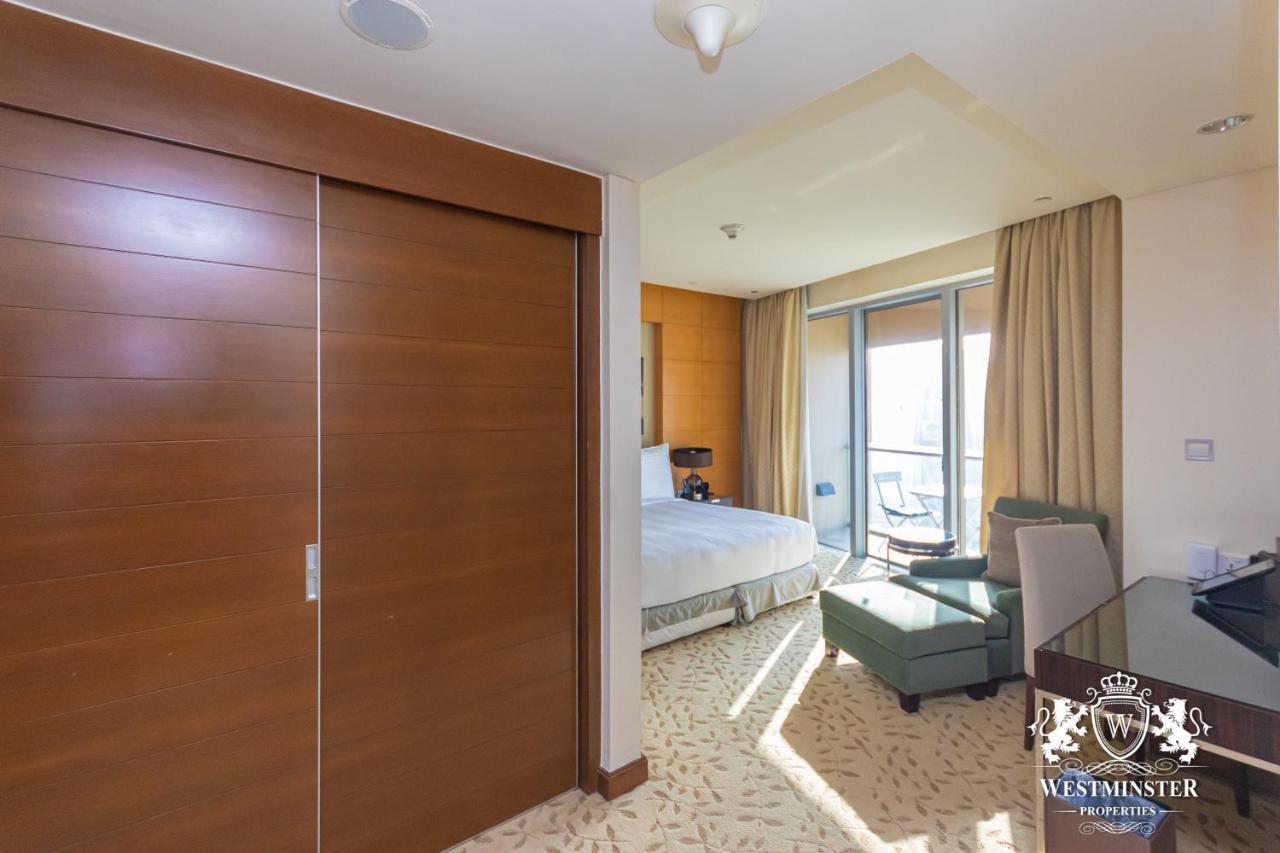 Westminster Dubai Mall Extérieur photo A bedroom at the hotel