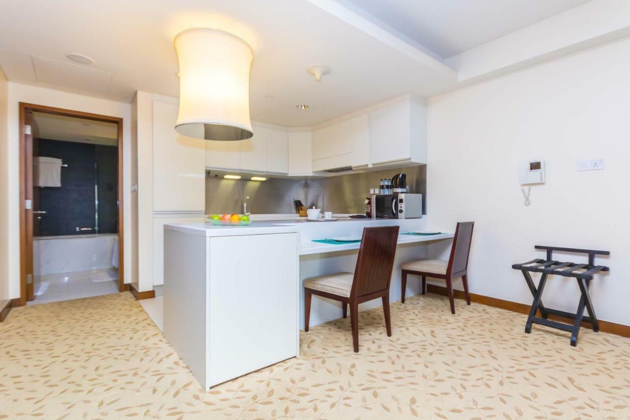 Westminster Dubai Mall Extérieur photo A carpet in a kitchen