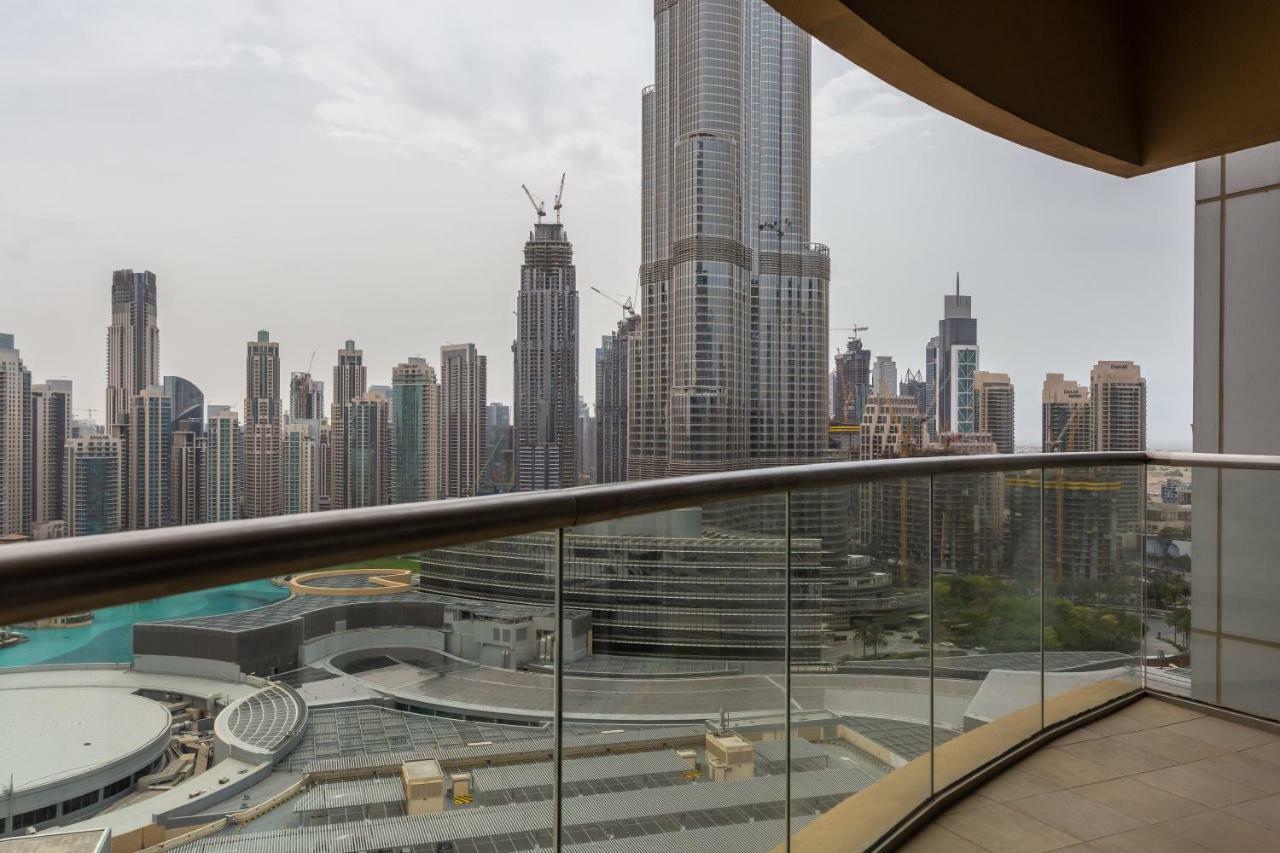 Westminster Dubai Mall Extérieur photo View of the Dubai skyline from the 122nd floor of the Burj Khalifa