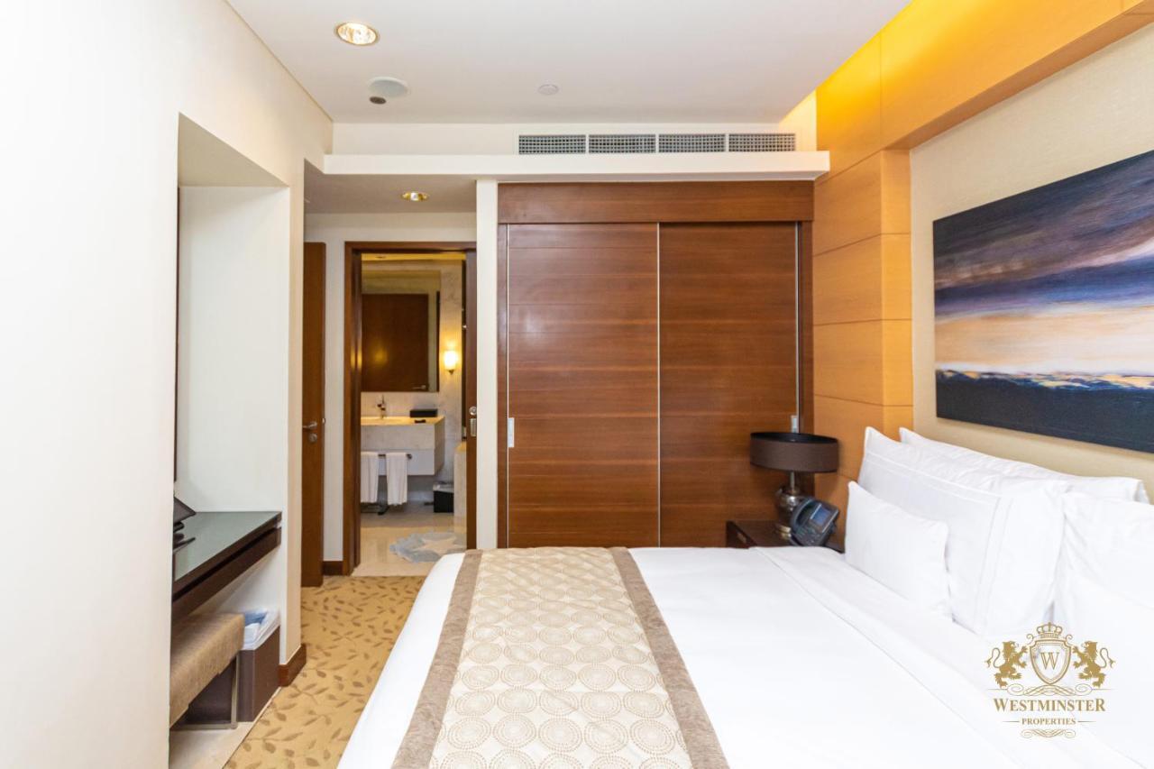 Westminster Dubai Mall Extérieur photo A bedroom at Westminster International University