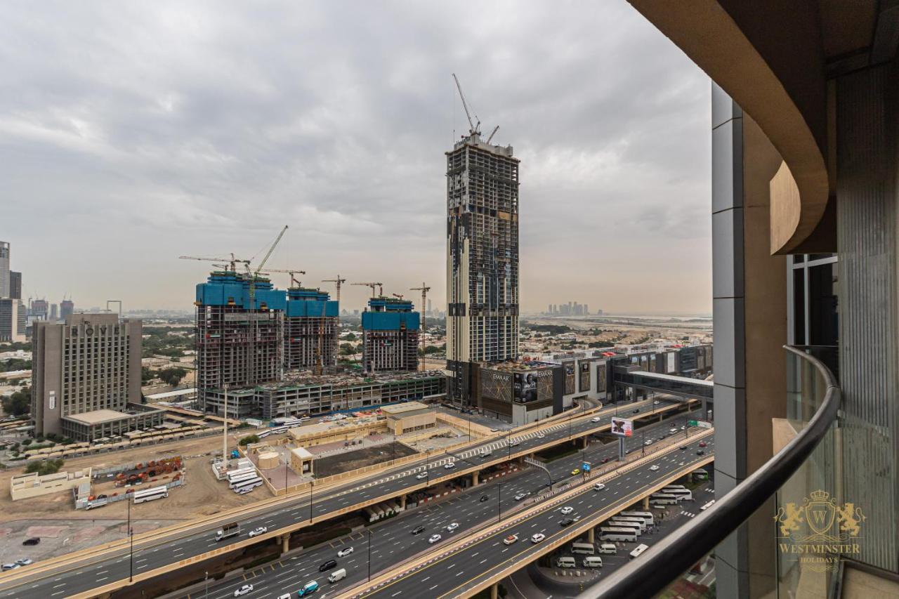 Westminster Dubai Mall Extérieur photo View of Al Wasl from the 1001 Nights Hotel